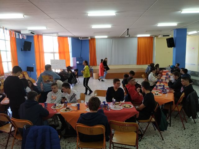 welcoming meal at school